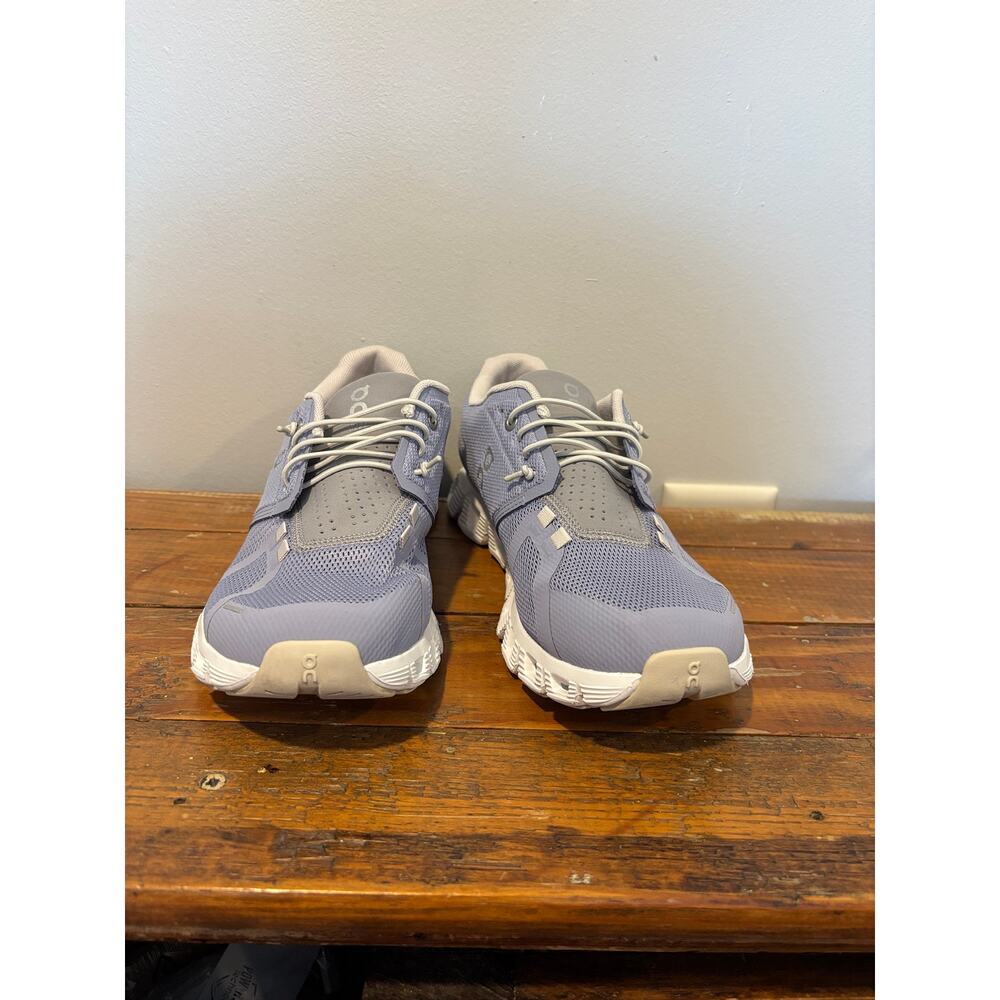 On Cloud Size 8 Women's blue/gray